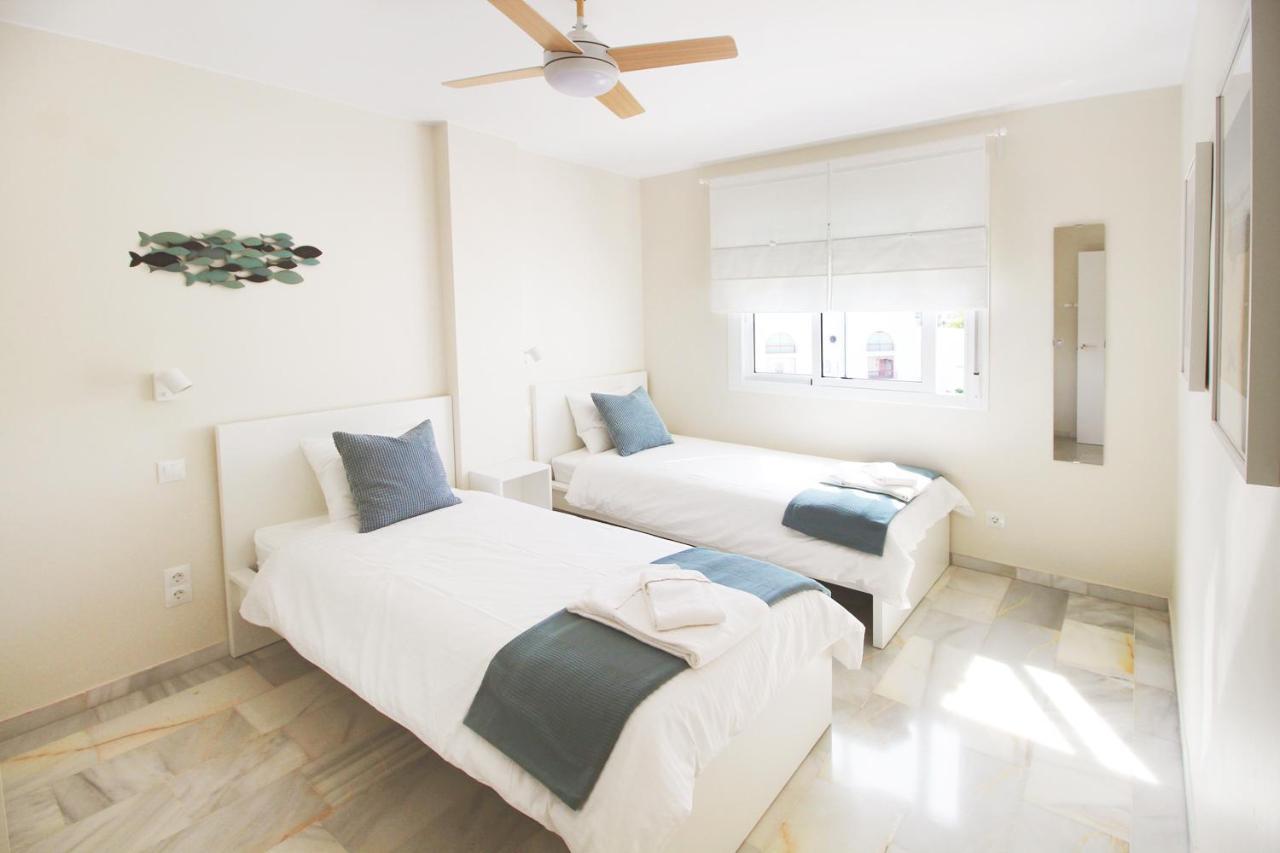 Balcon Del Mar エステポナ エクステリア 写真
